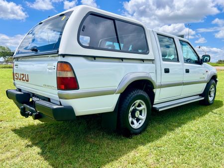 2001-Isuzu-KB-280-DT-LX-4x2-Double-Cab_5