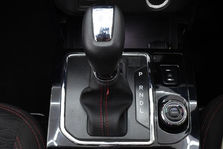 2024-Renault-Kiger-10T-Intens-Auto_15