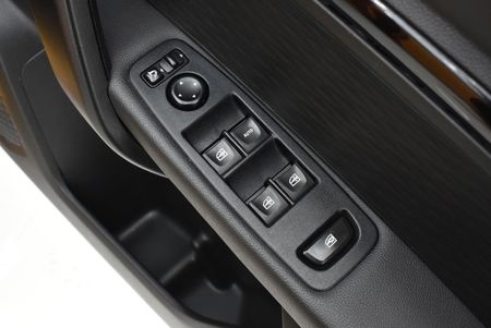2024-Renault-Kiger-10T-Intens-Auto_19