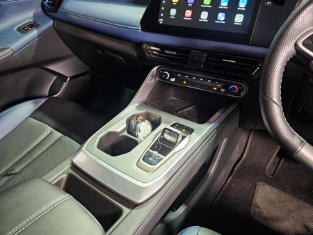 2024-GAC-GS3-Emzoom-15T-Executive_13