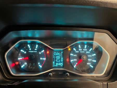 2022-Mahindra-Pik-Up-22-mHawk-S11-Auto-Double-Cab_10