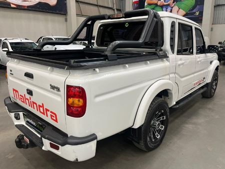 2022-Mahindra-Pik-Up-22-mHawk-S11-Auto-Double-Cab_2