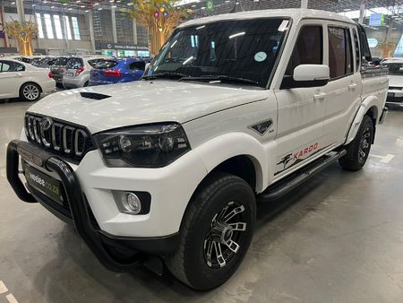 2022-Mahindra-Pik-Up-22-mHawk-S11-Auto-Double-Cab_6