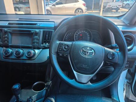 2013-Toyota-RAV4-20-GX-Auto_6