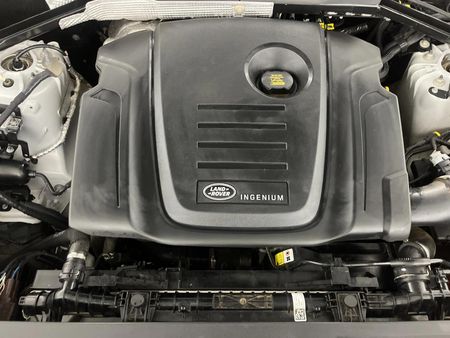 2021-Land-Rover-Defender-110-D240-S-177kW_12