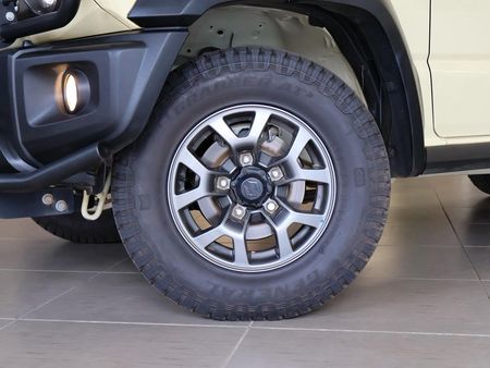 2024-Suzuki-Jimny-5-DOOR-AUTO_8
