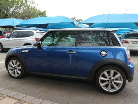 2012-MINI-Hatch-Cooper-S_5