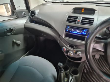2012-Chevrolet-Spark-12-Campus_13