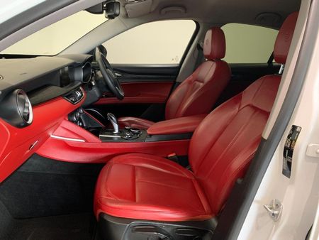 2020-Alfa-Romeo-Stelvio-20T-Super_11