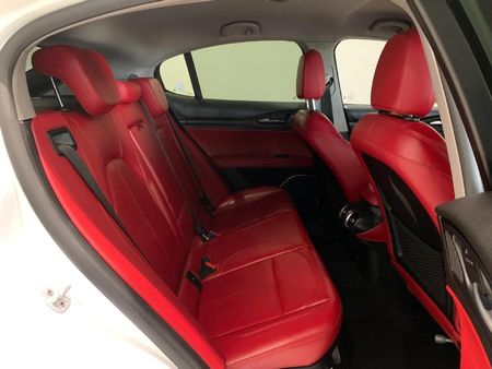 2020-Alfa-Romeo-Stelvio-20T-Super_6