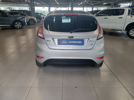 2017-Ford-Fiesta-10-EcoBoost-Titanium-Auto-5-dr_2