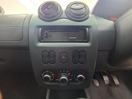 2020-Nissan-NP200-16-AC-Safety-Pack_16