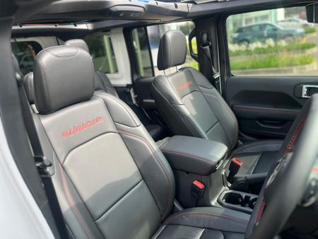2026-Jeep-Wrangler-Rubicon-20T-Auto-4-Door_17