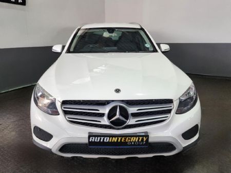 2018-Mercedes-Benz-GLC-220d_7