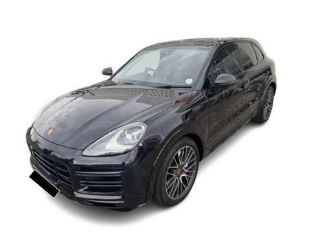 2019-Porsche-Cayenne-Turbo_0