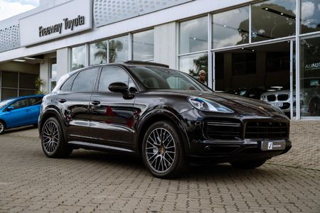 2019-Porsche-Cayenne-Turbo_1