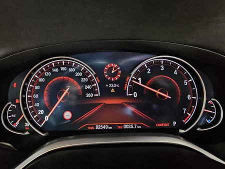 2017-BMW-7-Series-750i-M-Sport_11