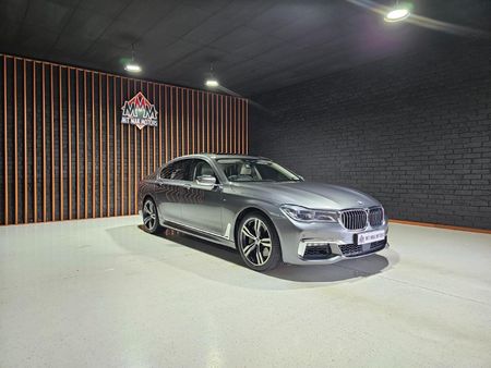 2017-BMW-7-Series-750i-M-Sport_2