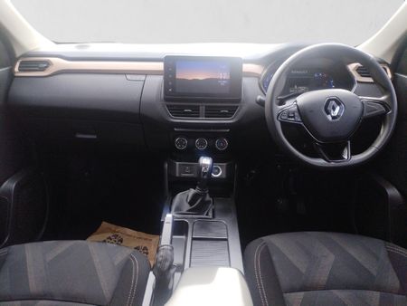 2025-Renault-Kiger-10-Energy-Zen-Auto_17