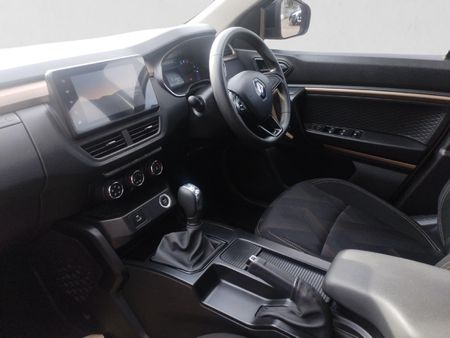 2025-Renault-Kiger-10-Energy-Zen-Auto_18