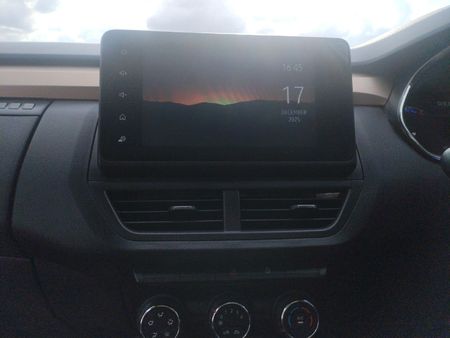 2025-Renault-Kiger-10-Energy-Zen-Auto_19