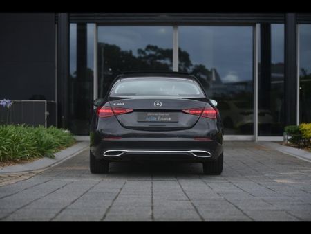 2023-Mercedes-Benz-C-Class-C-200-Auto_12