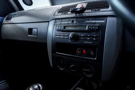 2004-Volkswagen-Citi-14i-Citicom_23
