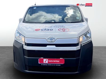 2025-Toyota-Quantum-28-LWB-Panel-Van_3