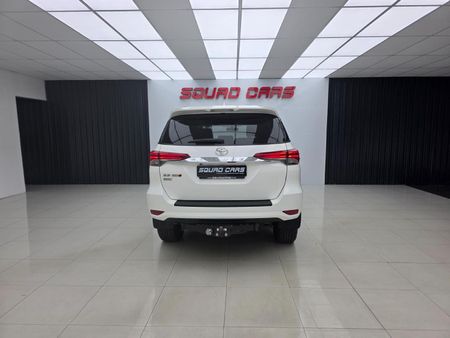 2021-Toyota-Fortuner-28-GD-6-Epic-Auto_5