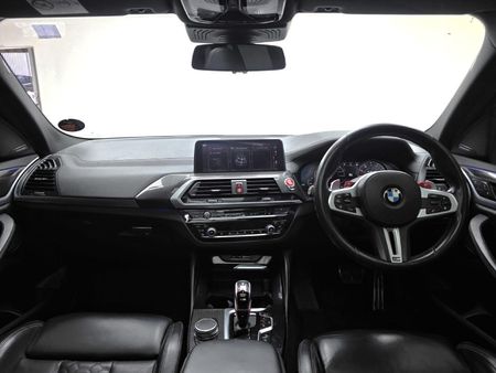 2019-BMW-X3-M-Competition_18