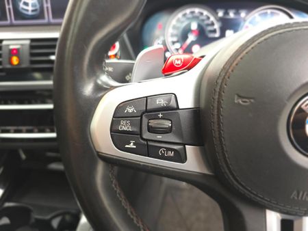 2019-BMW-X3-M-Competition_19
