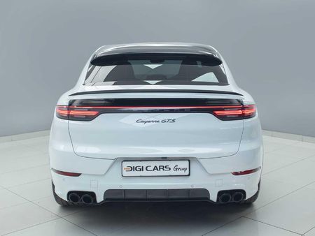 2023-Porsche-Cayenne-Coupe-GTS_11