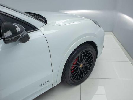 2023-Porsche-Cayenne-Coupe-GTS_16