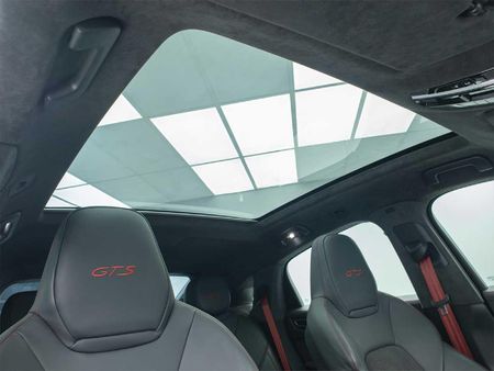 2023-Porsche-Cayenne-Coupe-GTS_22