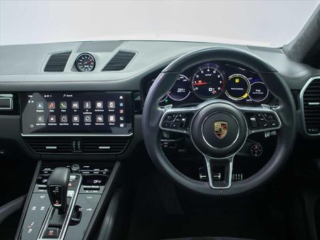 2023-Porsche-Cayenne-Coupe-GTS_23