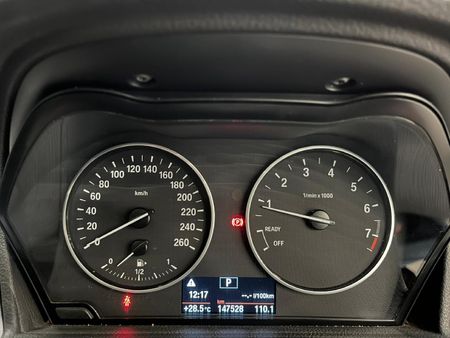 2015-BMW-2-Series-220i-Active-Tourer-Auto_10