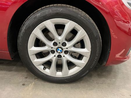 2015-BMW-2-Series-220i-Active-Tourer-Auto_8
