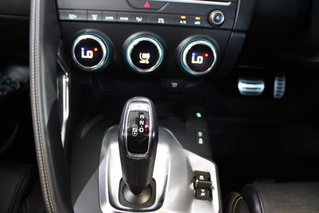 2018-Jaguar-E-Pace-D240-177-KW-20Di-HSE-R-DYNAMIC-8-SPEED-AUTO-AWD_13