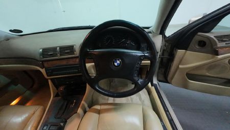 2001-BMW-5-Series-530d-Auto_10