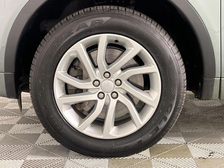 2019-Land-Rover-Discovery-Sport-20i4-D-HSE_4