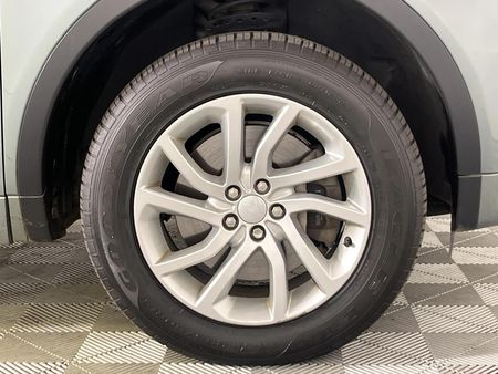 2019-Land-Rover-Discovery-Sport-20i4-D-HSE_5