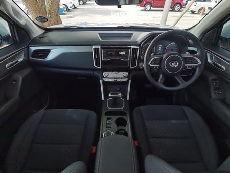 2025-GWM-P-Series-CV-20-TD-SX-4x4-Auto-Double-Cab_11