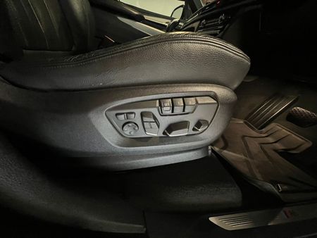 2015-BMW-X5-xDrive30d-M-Sport-Auto_13