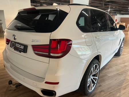 2015-BMW-X5-xDrive30d-M-Sport-Auto_5