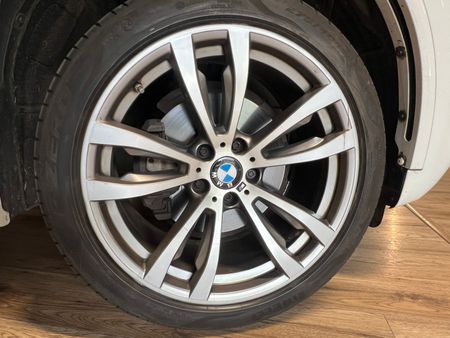 2015-BMW-X5-xDrive30d-M-Sport-Auto_7