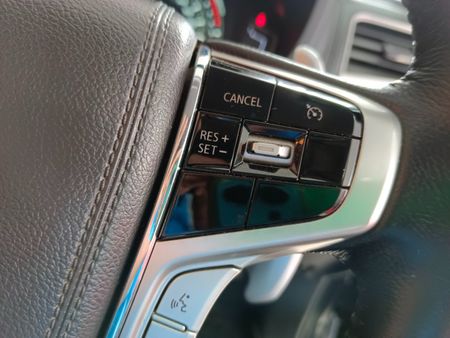 2022-Mitsubishi-Pajero-Sport-24D-4x4-Exceed-Auto_12