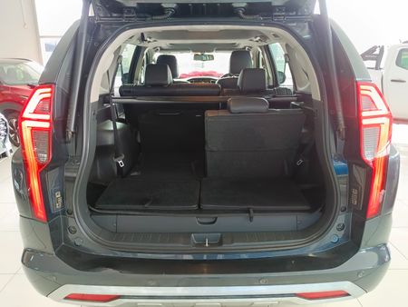 2022-Mitsubishi-Pajero-Sport-24D-4x4-Exceed-Auto_6