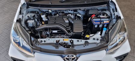 2022-Toyota-Agya-10_4