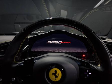 2023-Ferrari-SF90-Spider_10
