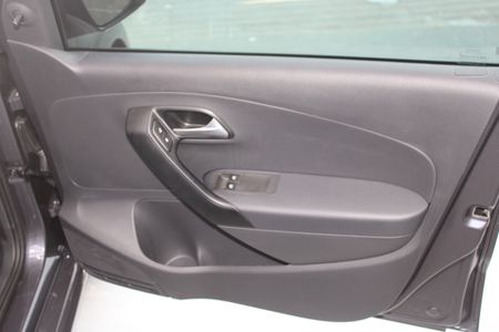 2026-Volkswagen-Polo-Vivo-14-Life_19